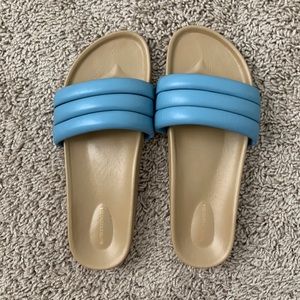 Beatrice Valenzuela size 8